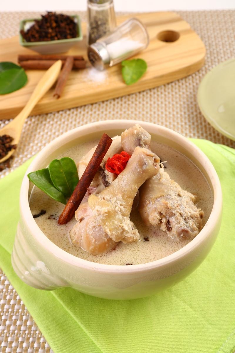 ,煲鸡腿汤的烹饪艺术